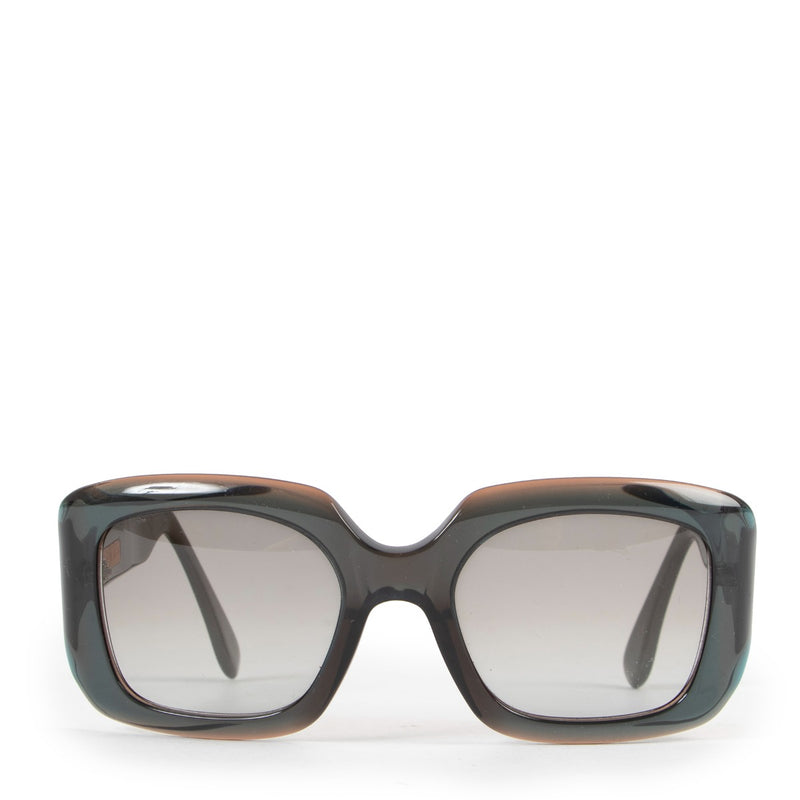 Buy now your favorite 100% authentic Marni accesoires, at Labellov.