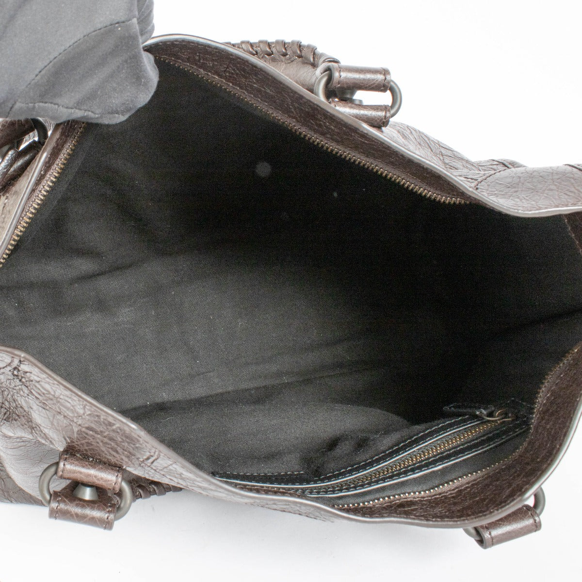 Authentic pre-loved Balenciaga Espresso Arena Le City Medium Bag at Labellov.com