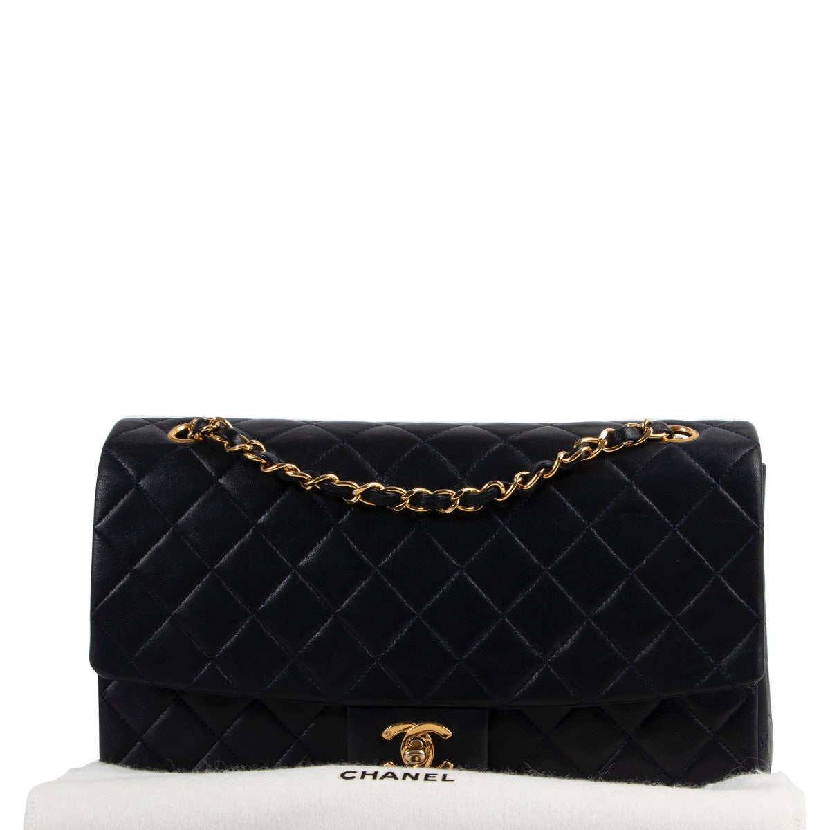 shop online vintage second hand authentic Chanel Classic flap bag at Labellov for the best price