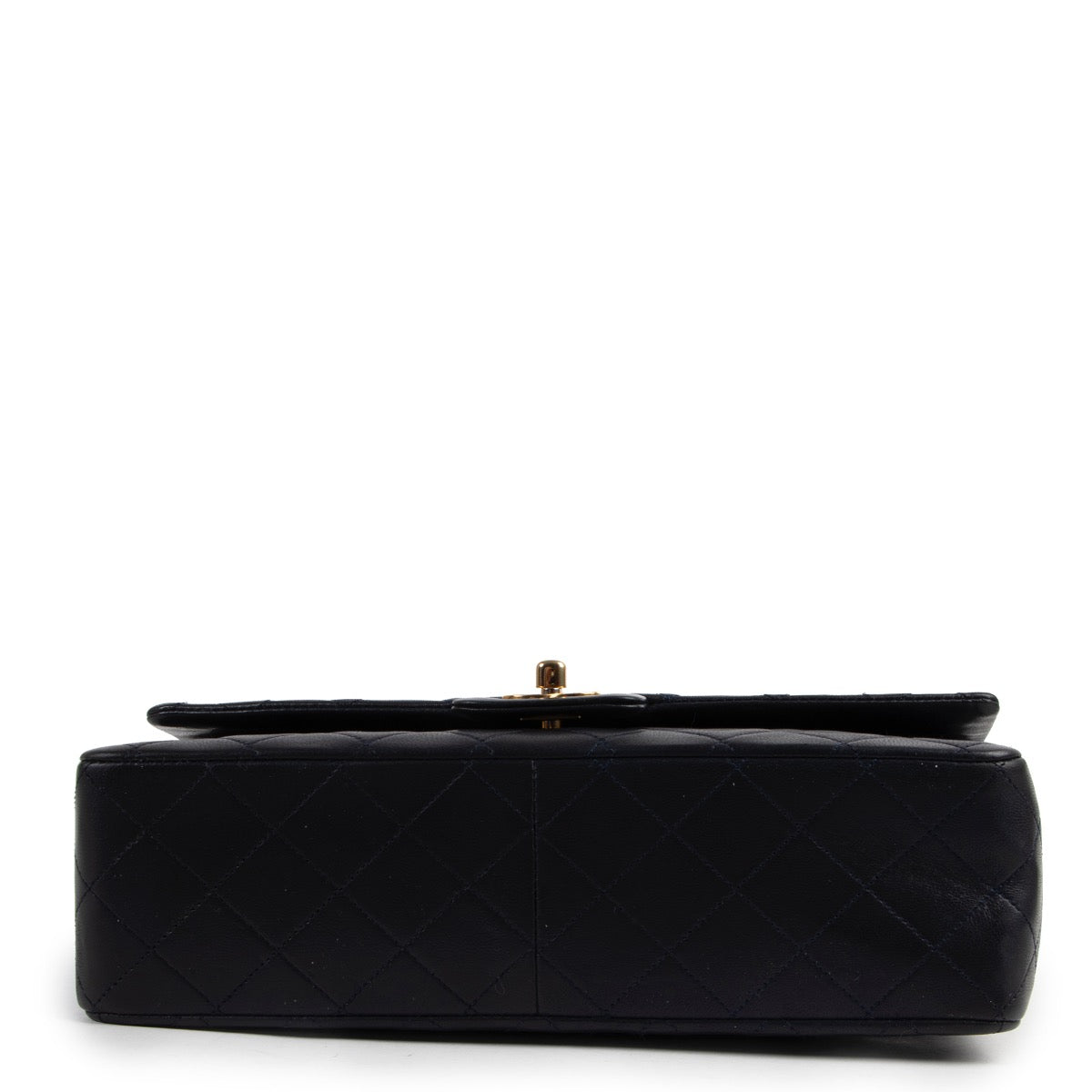 shop online vintage second hand authentic Chanel Classic flap bag at Labellov for the best price