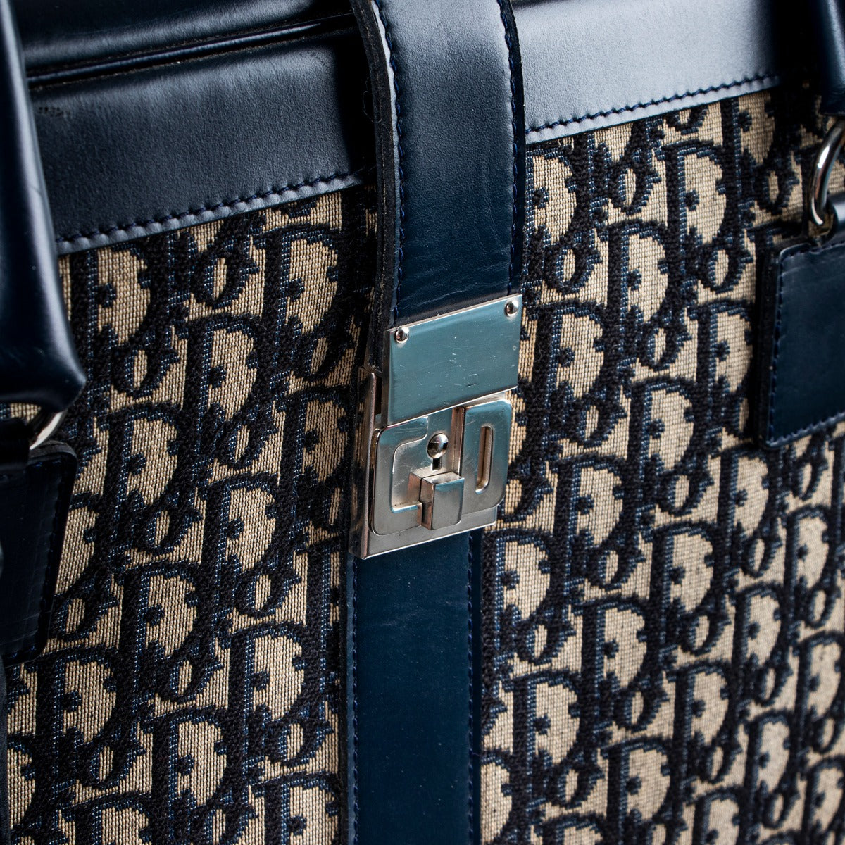 buy and sell vintage authentic Christian Dior Monogram Large Travel Bag on Labellov.com