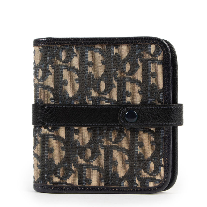 Buy an authentic second hand Christian Dior Monogram wallet at Labellov