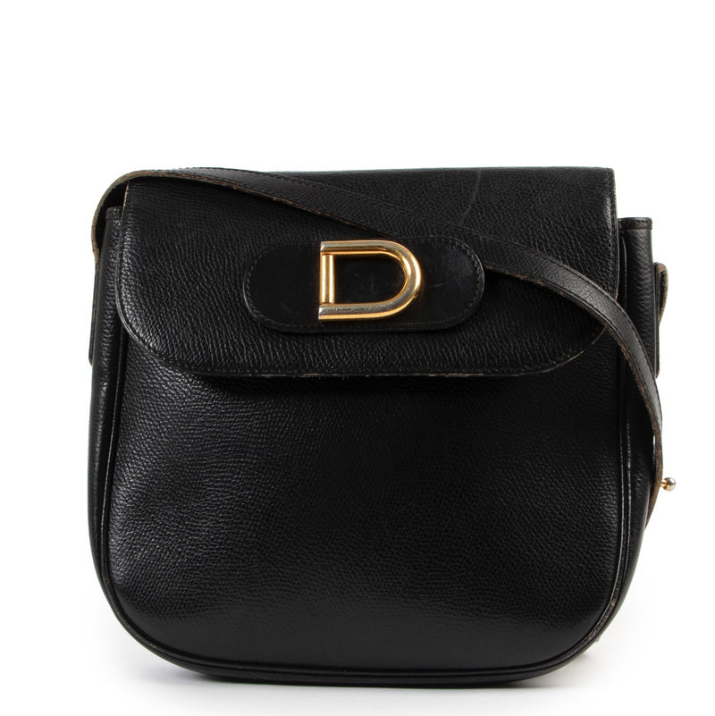 Shop safe online at Labellov in Antwerp this 100% authentic second hand Delvaux Black Leather D Crossbody