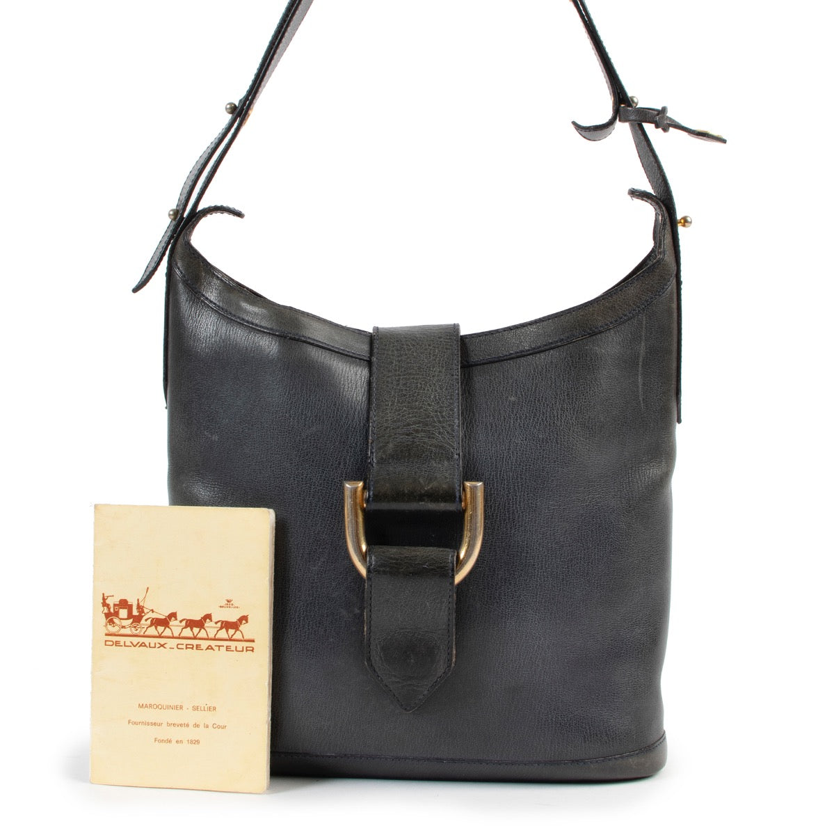 Shop safe online at Labellov in Antwerp this 100% authentic second hand Delvaux Navy Leather Shoulder Bag