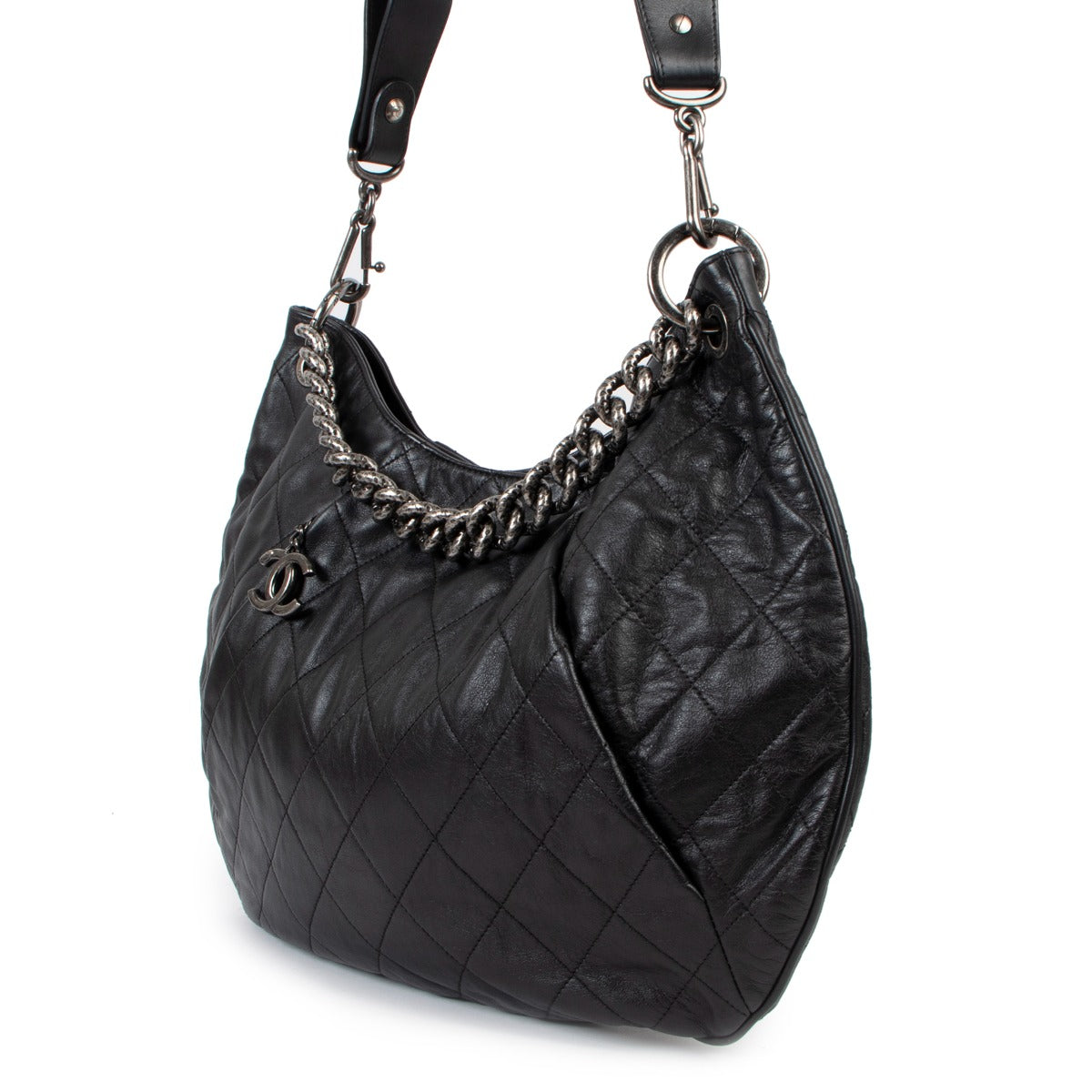 Second hand Chanel Black Quilted Calfskin Coco Pleats Hobo Bag at Labellov