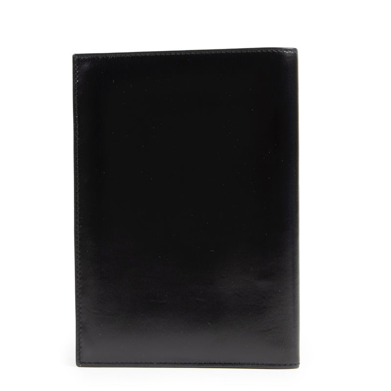 Buy an authentic second hand Delvaux black wallet at Labellov