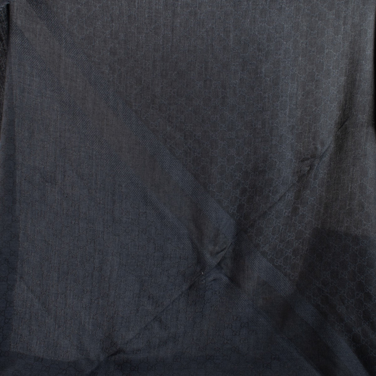 Authentic second hand Gucci Blue Scarf on Labellov.com