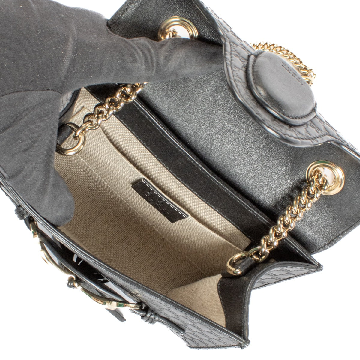 Shop safe online at Labellov in Antwerp, Brussels and Knokke this 100% authentic second hand Gucci Black Microguccissima Emily Crossbody Bag