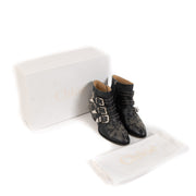 Shop safe online at Labellov in Antwerp, Brussels and Knokke this 100% authentic second hand Chloé Black Leather Susanna Stud Ankle Boots - Size 38,5