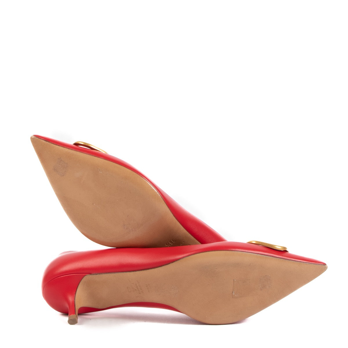 Shop safe online at Labellov in Antwerp these 100% authentic second hand Valentino Garavani Bright Red Leather VLogo Pumps - size 38,5