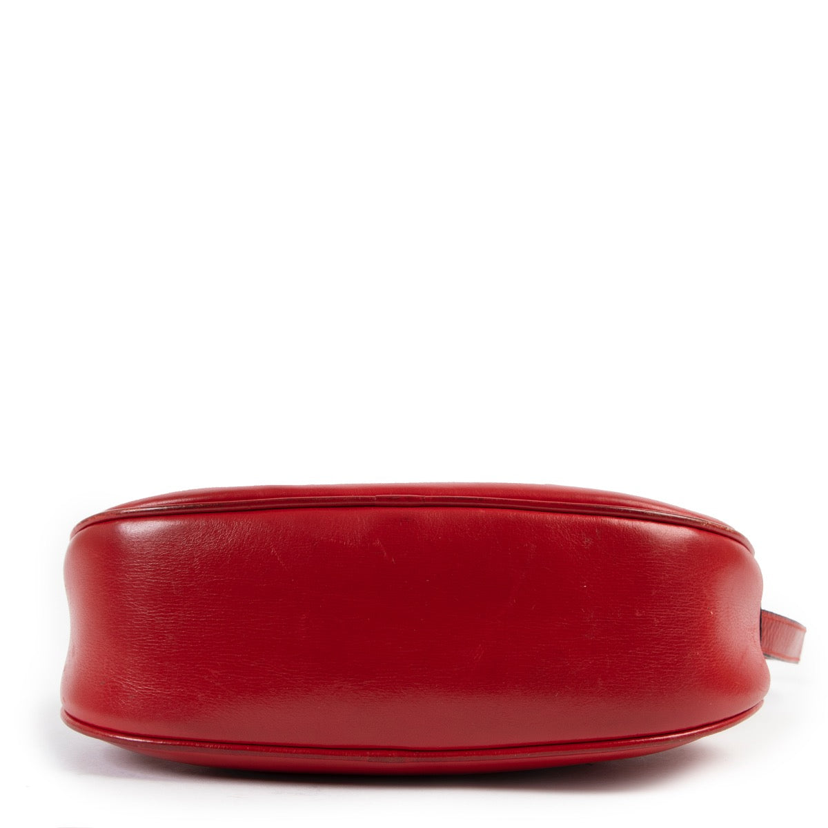 Shop safe online at Labellov in Antwerp this 100% authentic second hand Celine Red Leather Crossbody