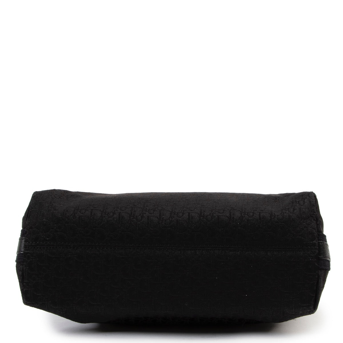 Shop safe online at Labellov in Antwerp this 100% authentic second hand Christian Dior Black Canvas Crossbody