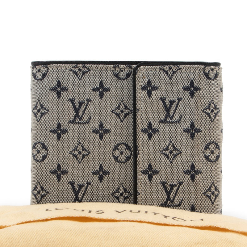 Shop safe online at Labellov in Antwerp this 100% authentic second hand Louis Vuitton Blue Mini Lin Elise Wallet