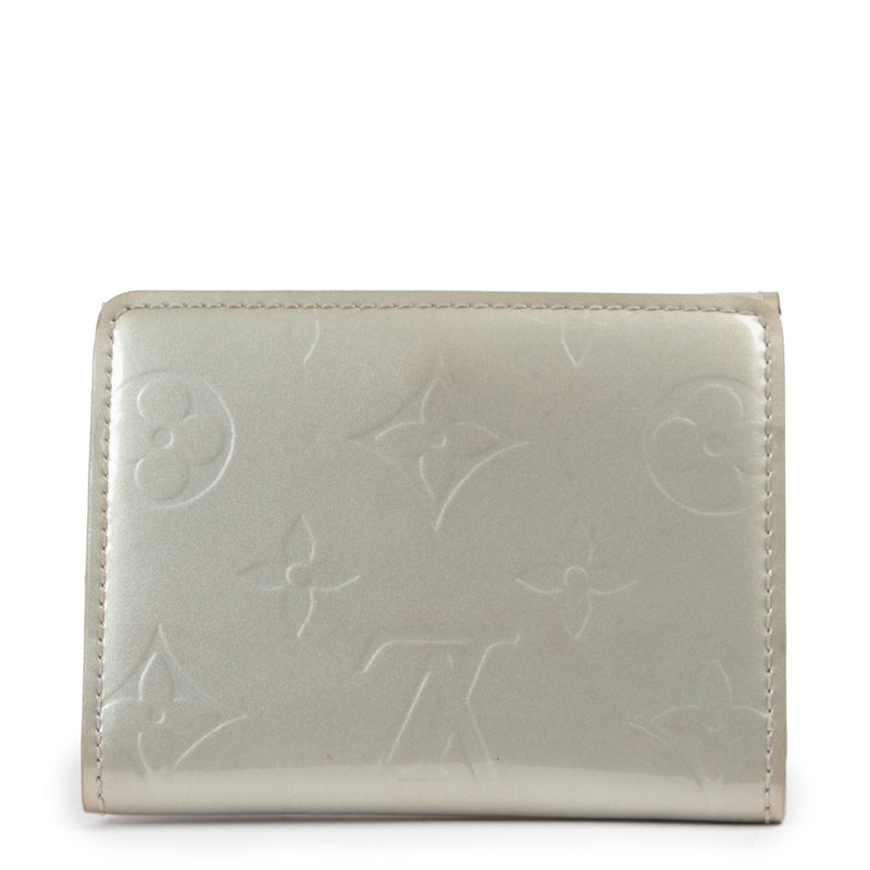 Buy an authentic second hand Louis Vuitton Ludlow Monogram Vernis Gris Wallet at Labellov
