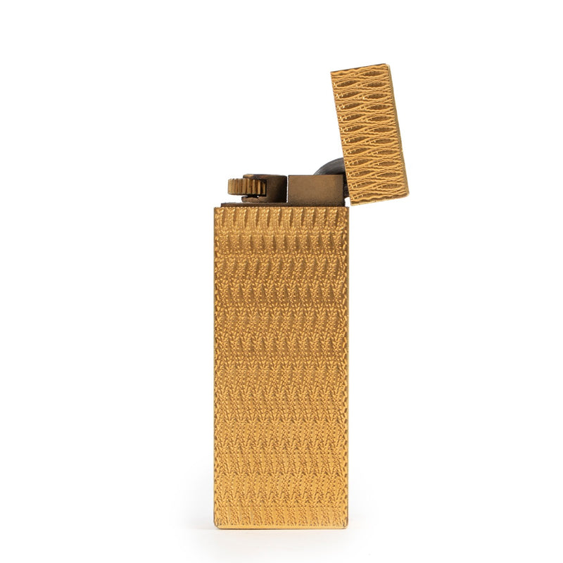 Shop safe online at Labellov in Antwerp this 100% authentic second hand Must De Cartier Gold Lighter
