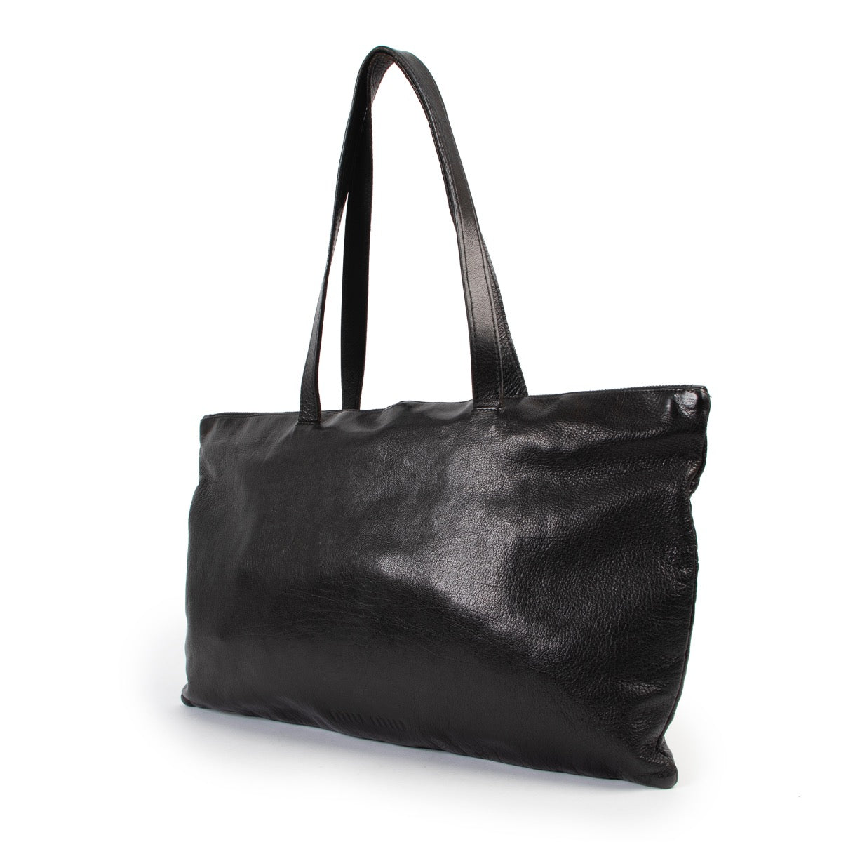 Buy an 100% authentic second hand Miu Miu rectangular shoulder bag at Labellov