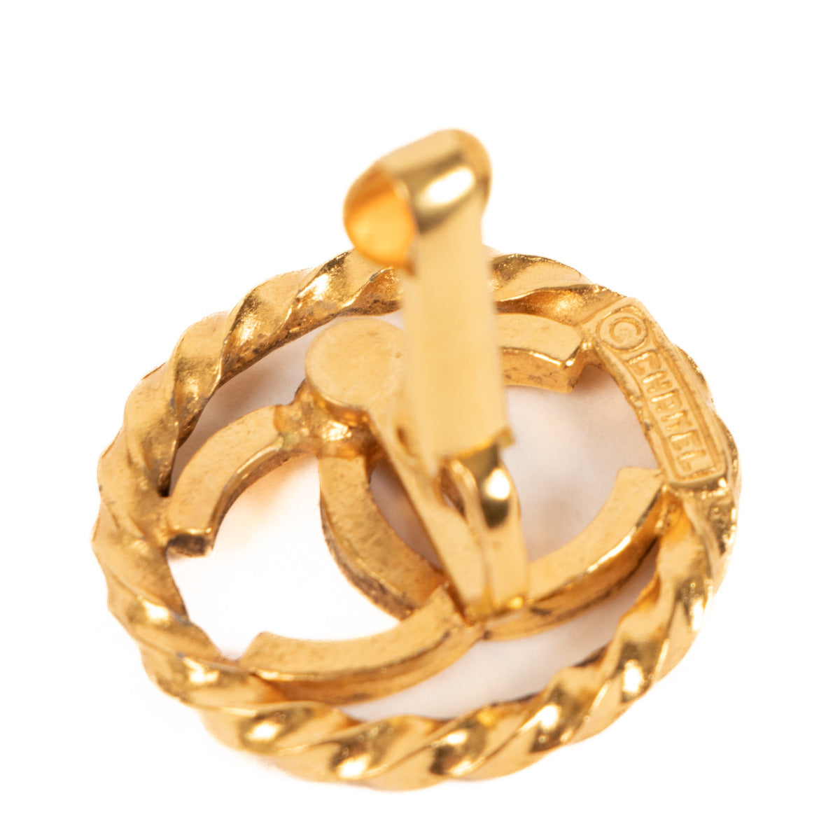 Boucles d'oreilles vintage Chanel en forme de clip, dorées, motif CC