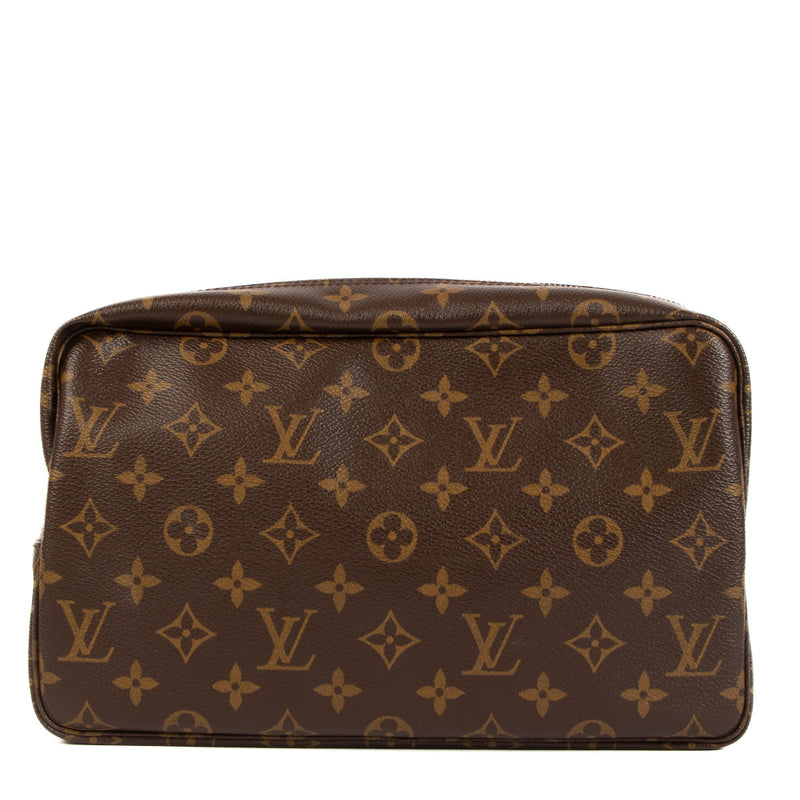 Louis Vuitton Monogram Canvas Cosmetic Pouch 28 for the best price at Labellov secondhand luxury in Antwerp