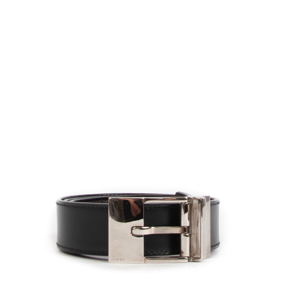 Buy an authentic Gucci Black Belt - Size 80 in good condition at Labellov in Antwerp.