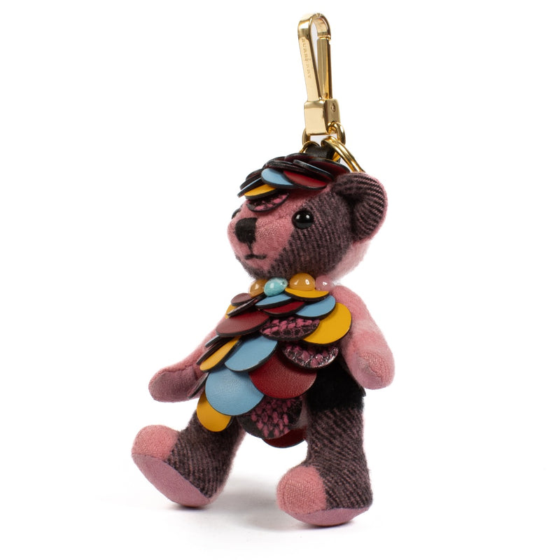 Shop safe online at Labellov in Antwerp, Brussels and Knokke this 100% authentic second hand Burberry Multicolor Teddybear Bag Charm.
