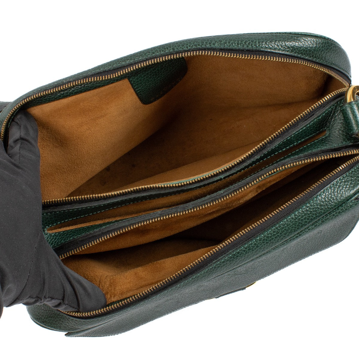 Shop safe online at Labellov in Antwerp, Brussels and Knokke this 100% authentic second hand Delvaux Vintage Green Leather Crossbody.