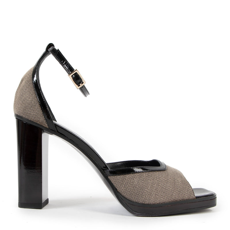 Buy an authentic second hand pair of Gucci Black Leather/ Canvas Peep Toe Pumps - Size 37 in very good condition at Labellov