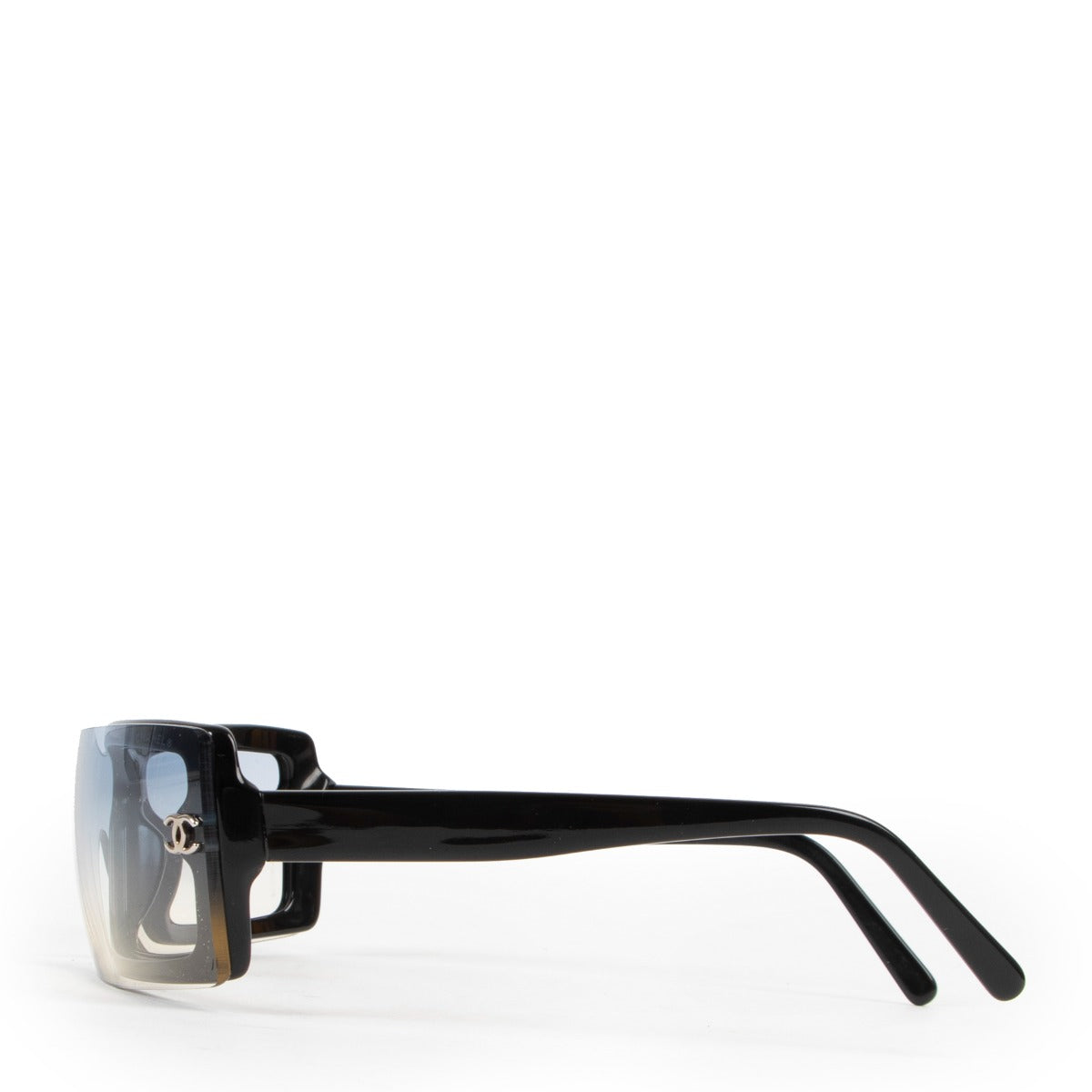 Shop authentic second hand designer vintage Chanel 5067 Black Gradient Rectangle Sunglasses at Labellov