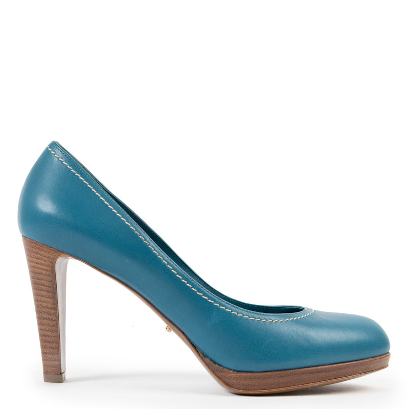 Buy an authentic pair of second hand Sergio Rossi Blue Pumps Size 39 at Labellov