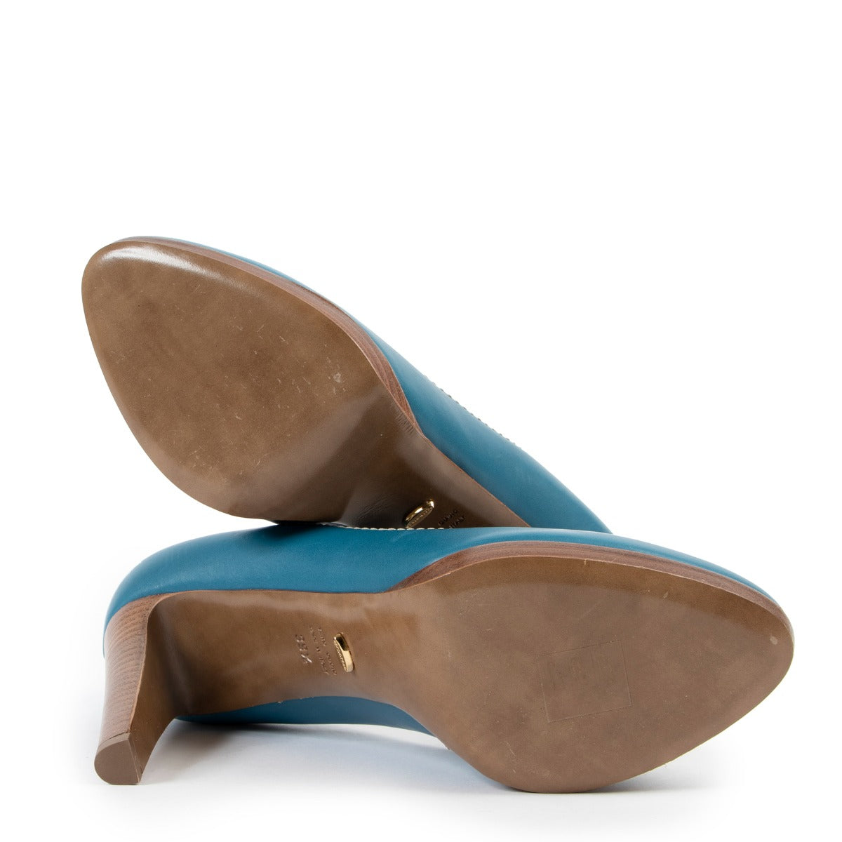 Buy an authentic pair of second hand Sergio Rossi Blue Pumps Size 39 at Labellov
