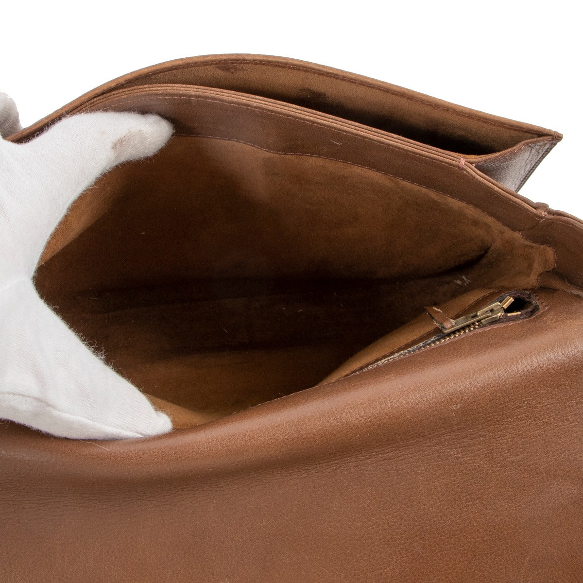 Shop safe online brown Delvaux crossbody bag, Shop online 100% authentic Delvaux crossbody bag in good condition, Preloved Delvaux crossbody bag in good condition.