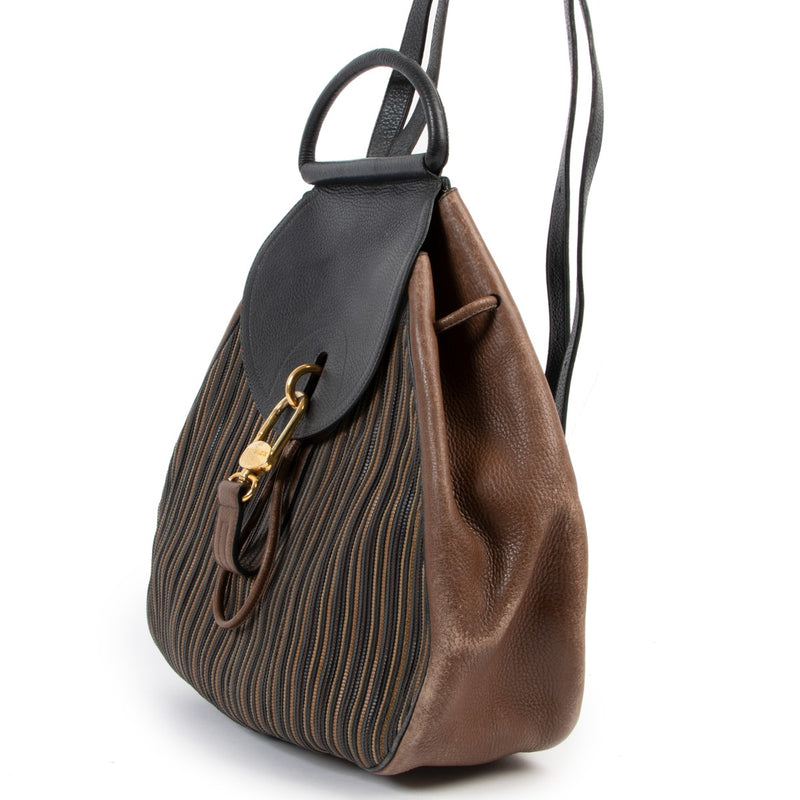 Shop safe online Delvaux Lucifer Toile De Cuir backpack in good condition, Shop online 100% authentic Delvaux bag in good condition, Preloved Delvaux backpack in good condition.