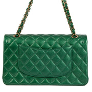 Shop safe online at Labellov in Antwerp, Brussels and Knokke this 100% authentic second hand Chanel Green Coated Caviar Medium Classic Flap Bag
