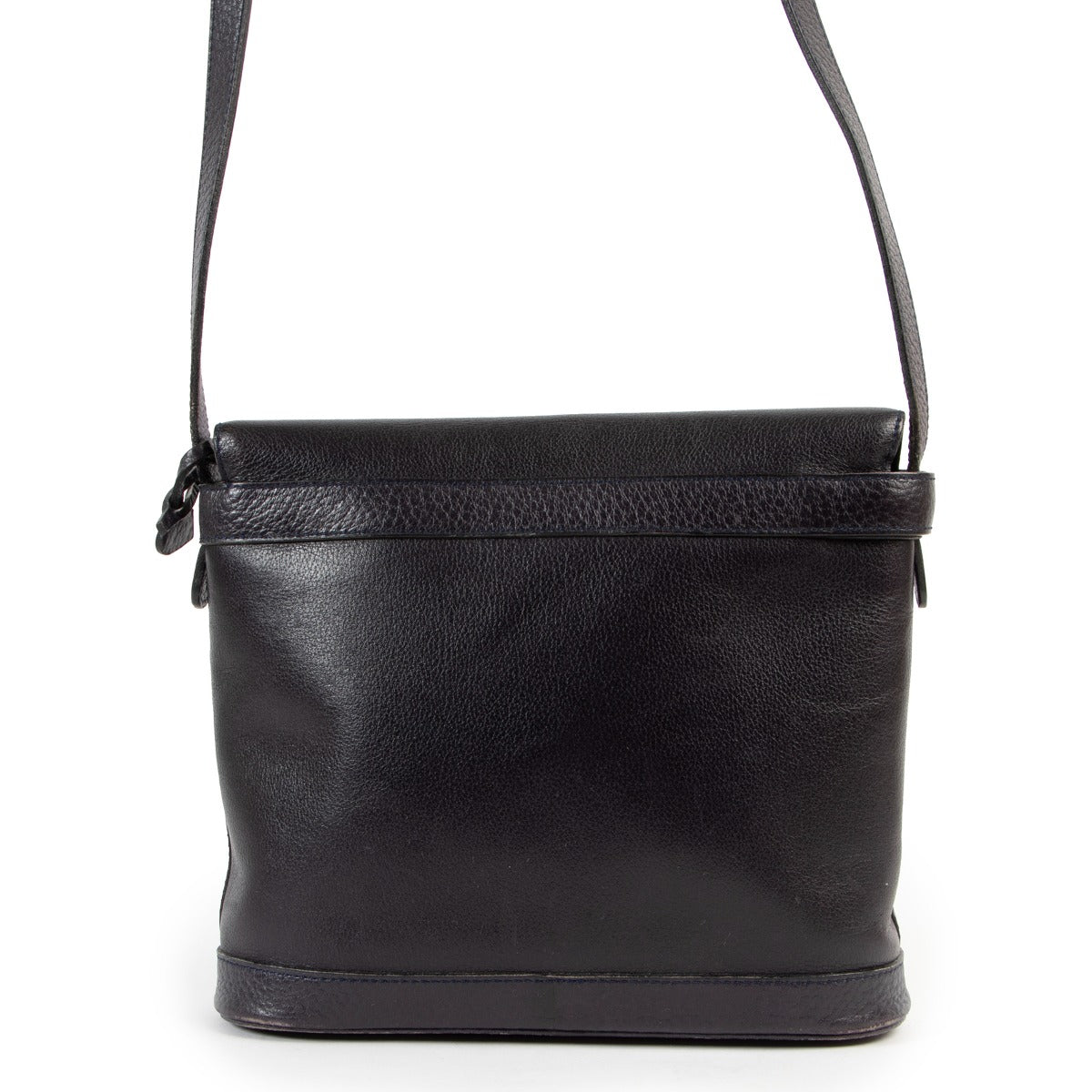 Shop safe online Delvaux blue leather crossbody bag, Shop online 100% authentic Delvaux crossbody bag, Preloved Delvaux crossbody bag in very good condition.