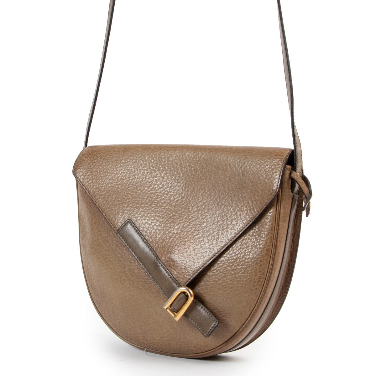 Shop safe online Delvaux brown crossbody bag in good condition, Shop online 100% authentic Delvaux crossbody bag in good condition, Preloved Delvaux crossbody bag in good condition.