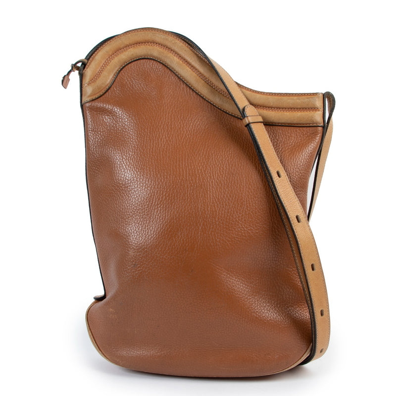 Shop safe online Delvaux brown leather crossbody bag, Shop online 100%authentic Delvaux crossbody bag in good condition, Preloved Delvaux bag in good condition.