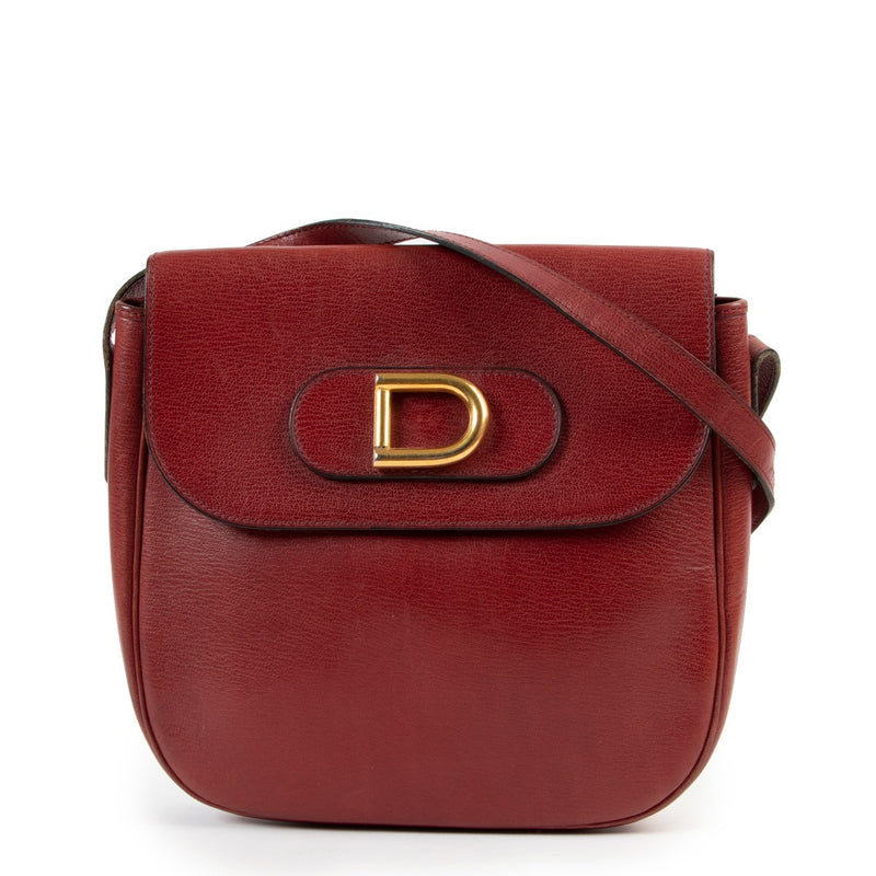 Shop safe online Delvaux red crossbody bag, Shop online 100%authentic Delvaux red crossbody bag, Preloved Delvaux crossbody bag in very good condition.