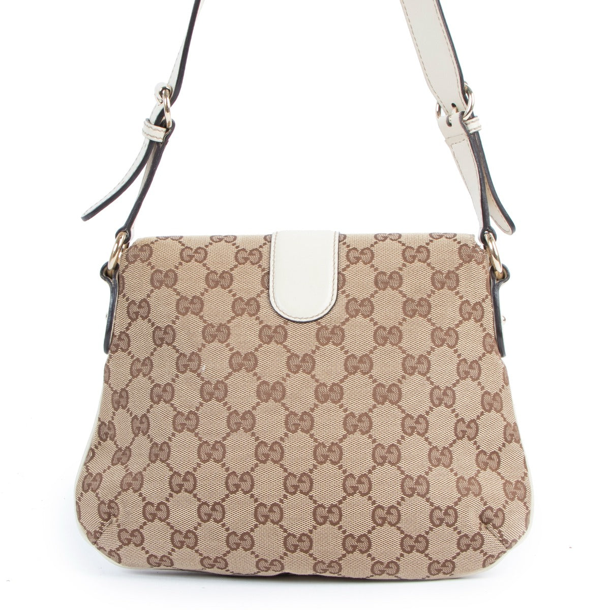Buy online an authentic second handGucci Horsebit wave GG Canvas Shoulder Bag in very good condition at Labellov in Antwerp.