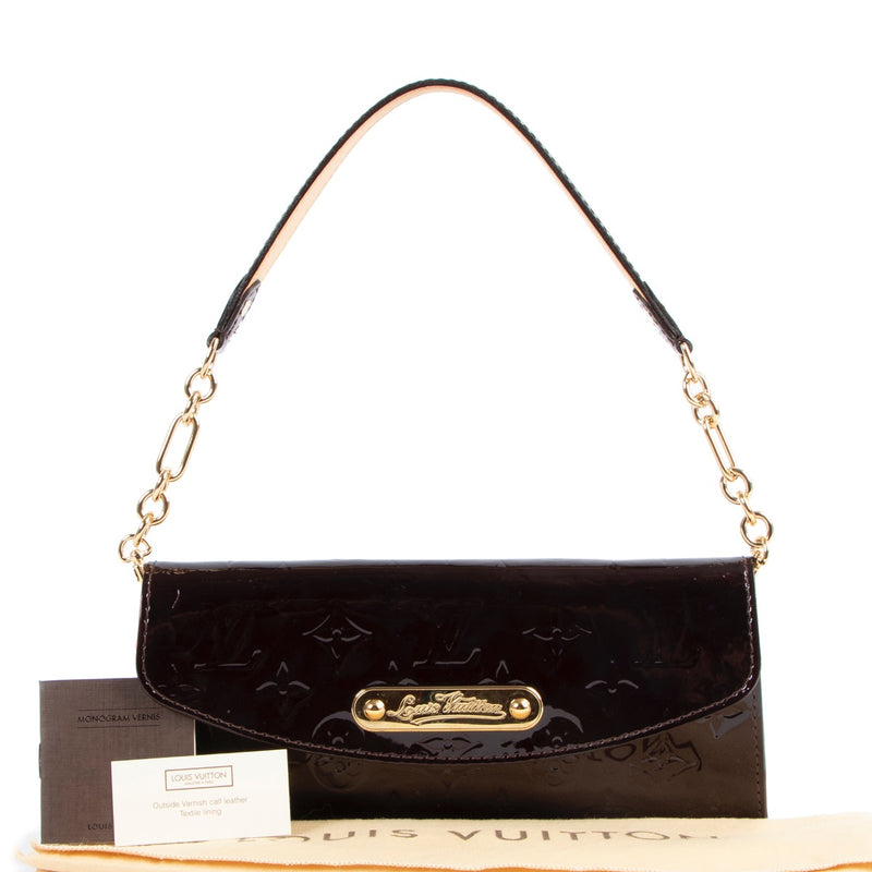 Shop safe online at Labellov in Antwerp this 100% authentic second hand Louis Vuitton Amarante Vernis Sunset Boulevard Shoulder Bag