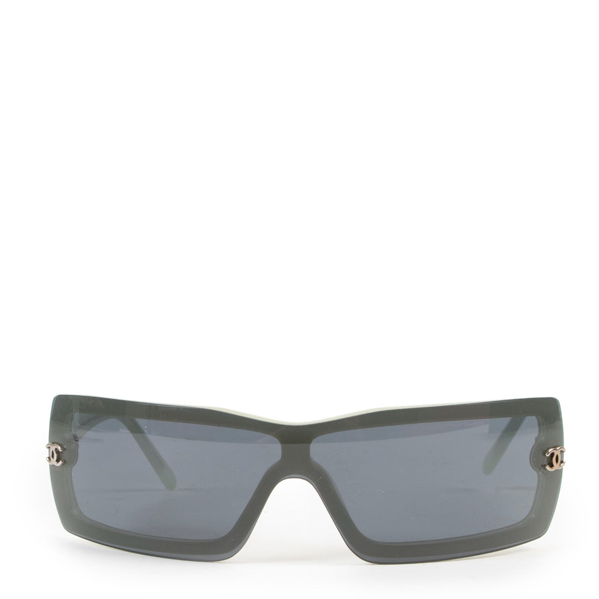 Shop designer vintage second hand high end Chanel Teal Frame CC Logo Sunglasses 5067 at Labellov.