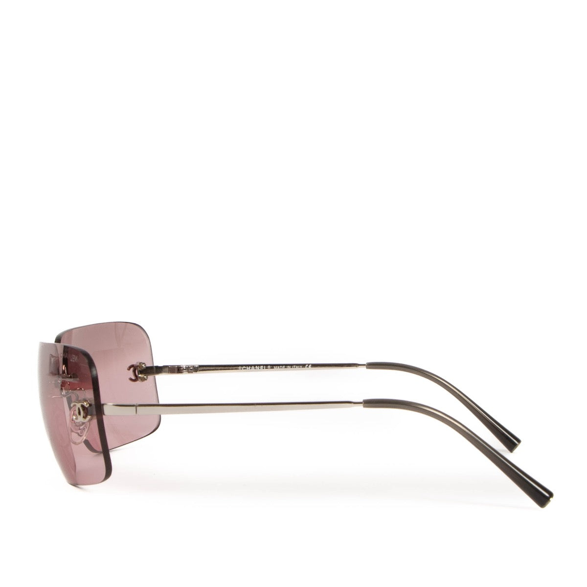 Shop safe online at Labellov these 100% authentic second hand Chanel Pink 4017 CC Sunglasses