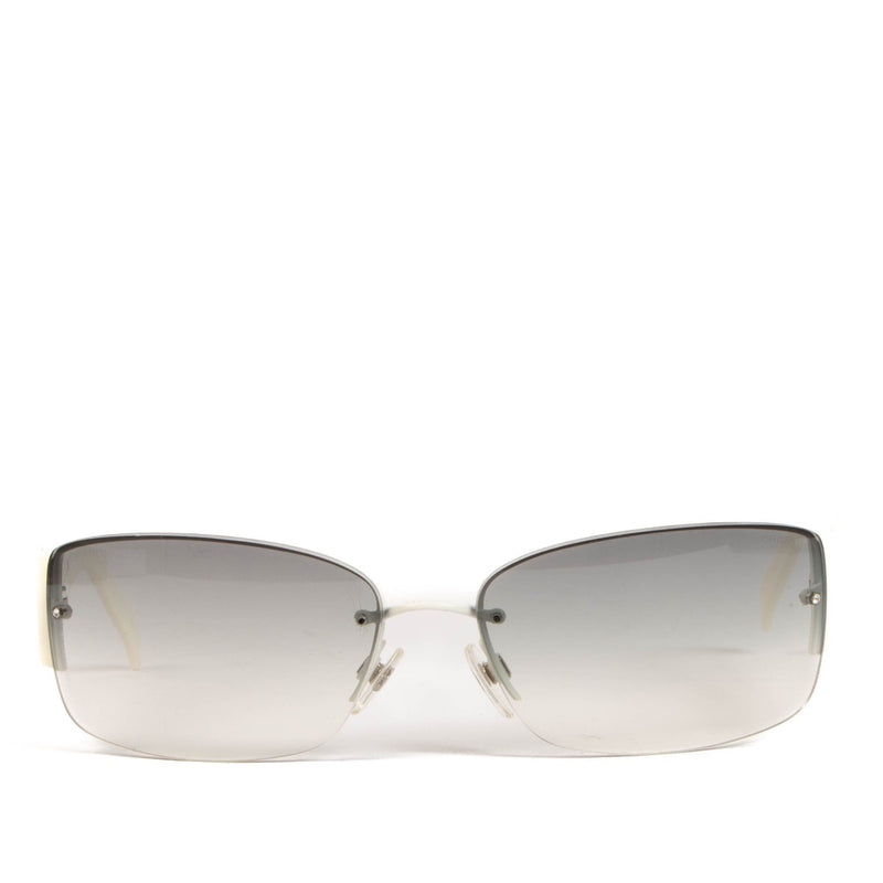 Shop safe online at Labellov these 100% authentic second hand Chanel White 4117 CC Crystal Sunglasses