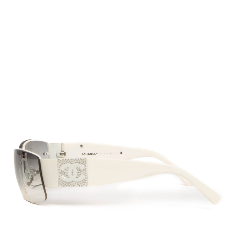 Shop safe online at Labellov these 100% authentic second hand Chanel White 4117 CC Crystal Sunglasses