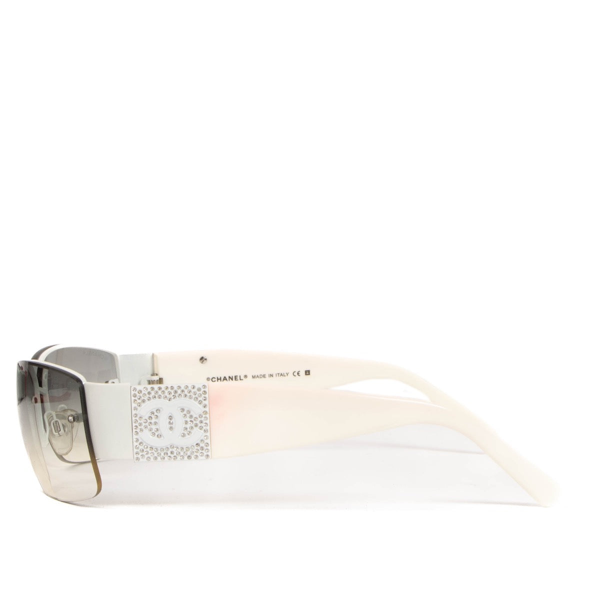 Shop safe online at Labellov these 100% authentic second hand Chanel White 4117 CC Crystal Sunglasses