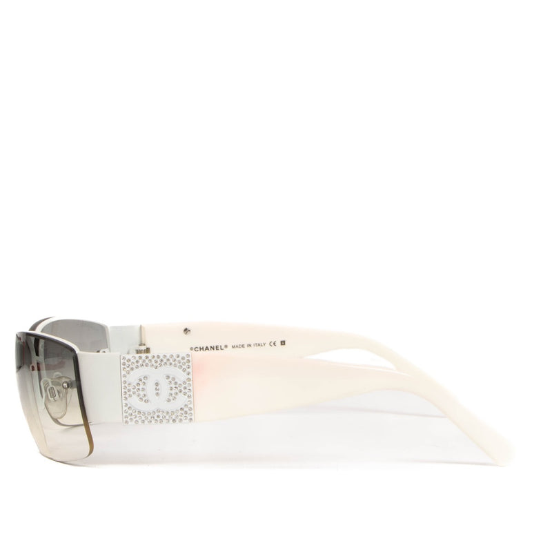 Shop safe online at Labellov these 100% authentic second hand Chanel White 4117 CC Crystal Sunglasses