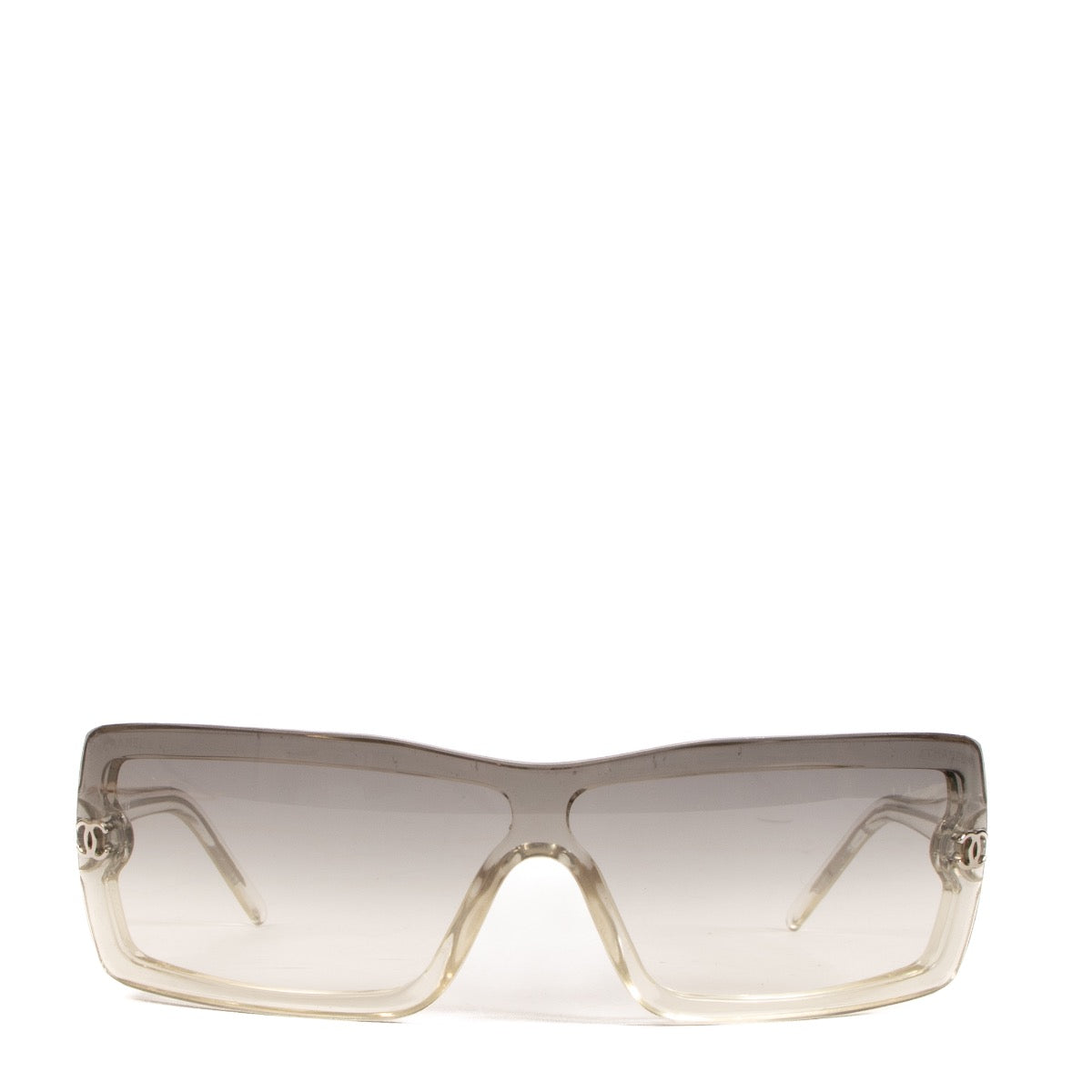 Shop safe online at Labellov in Antwerp, Brussels and Knokke these 100% authentic second hand Chanel Ombre Acetate 5067 Sunglasses