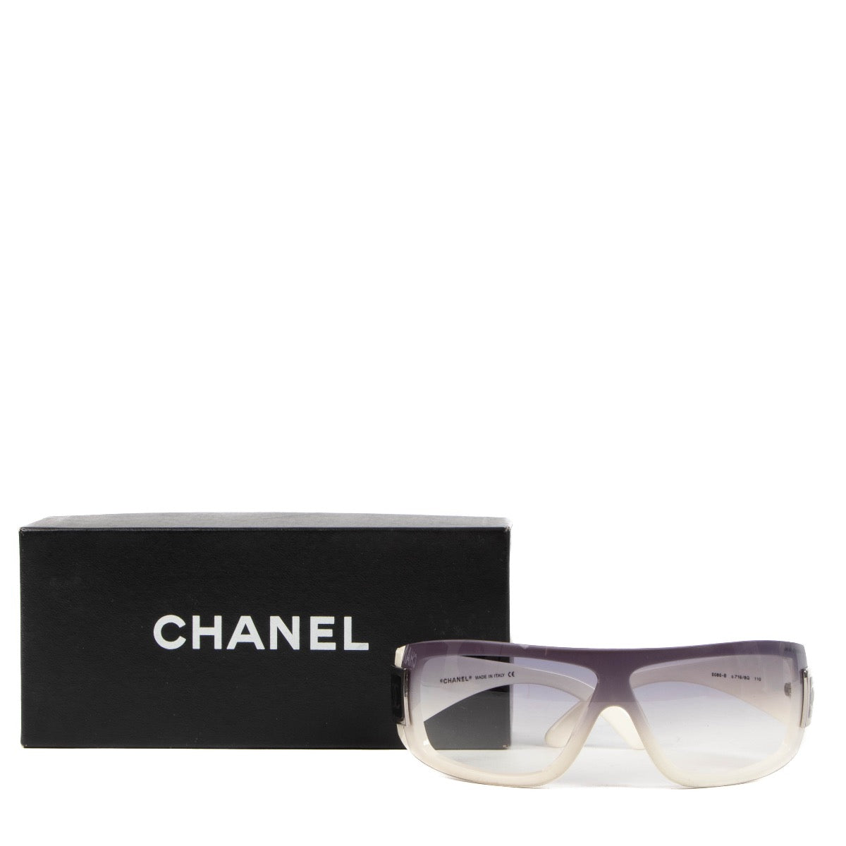 Shop 100% authentic second-hand Chanel White Oversized Glasses on Labellov.com