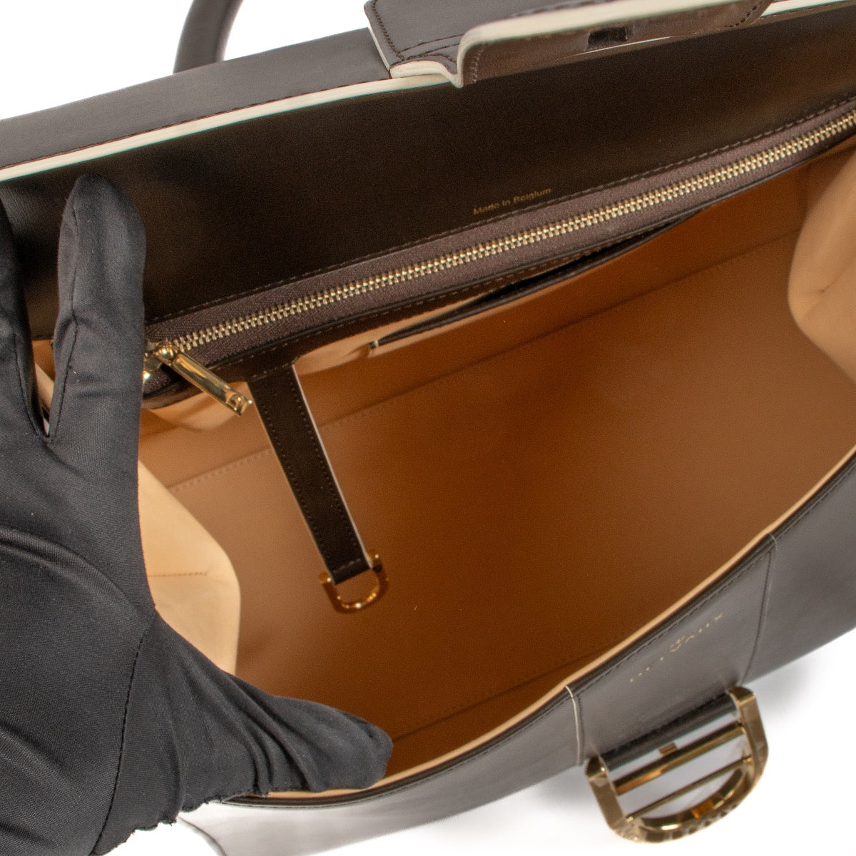 shop 100% authentic second hand Delvaux Ebene Box Calf Brillant GM on Labellov.com