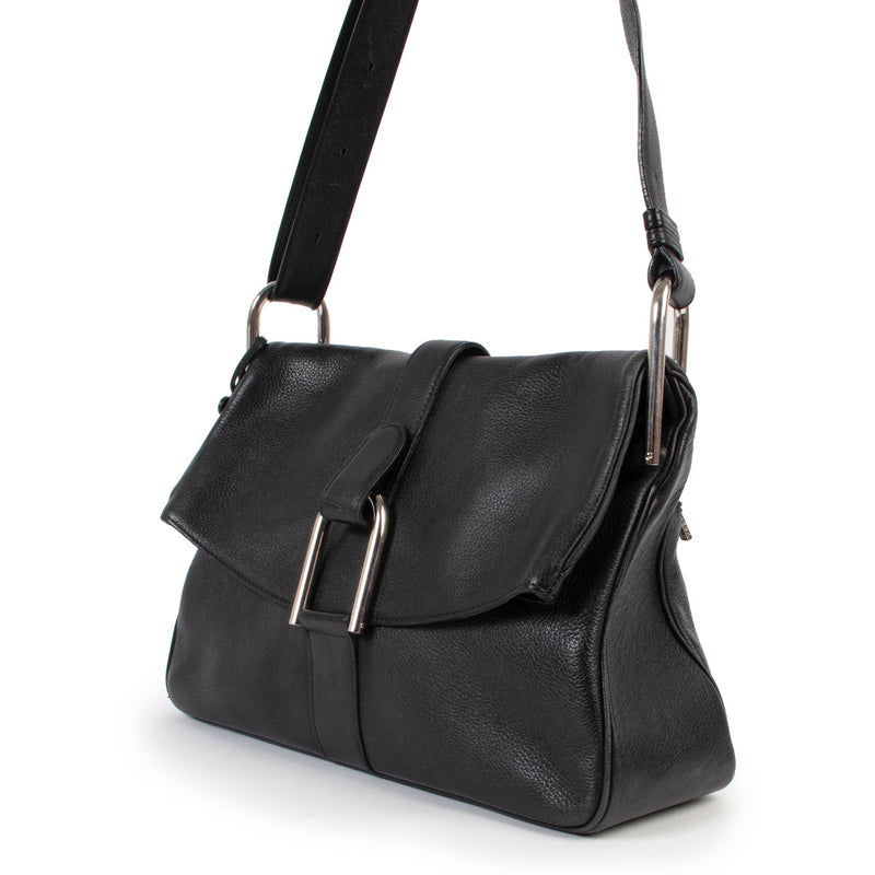 Buy an authentic second hand Delvaux black leather Givry shoulder bag at Labellov