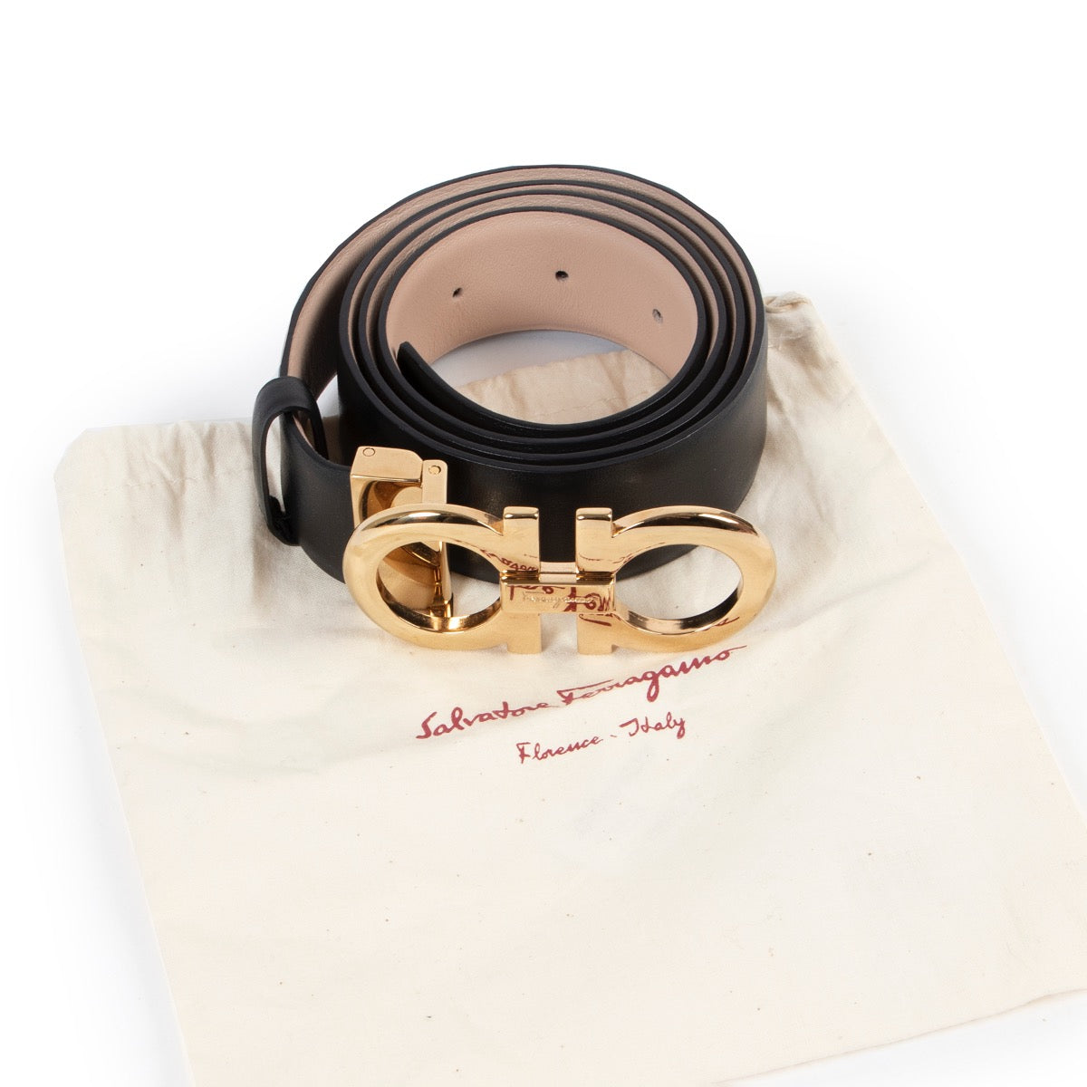 Buy an authentic second hand Salvatore Ferragamo Black Belt in very good condition at Labellov.