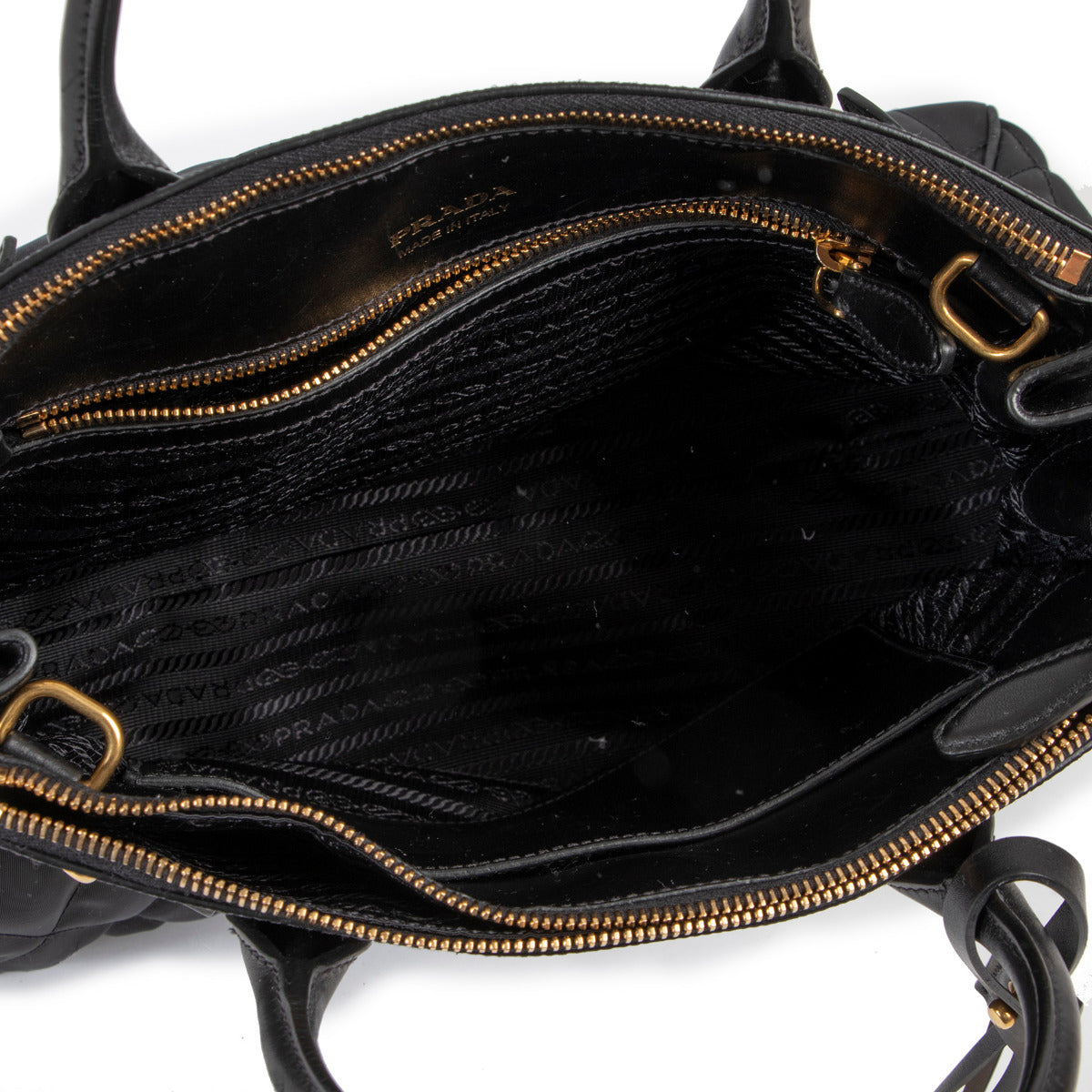 Sac à poignée supérieure en vinyle noir Prada